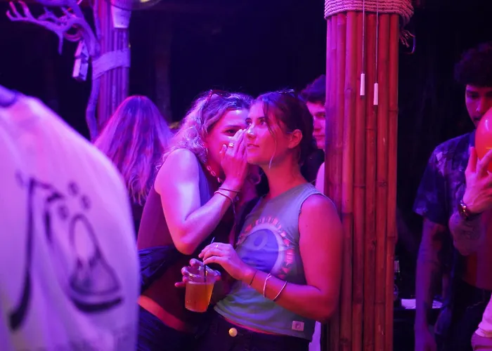 Blanco Hideout Railay - Youth Hostel 18 To 35 Only